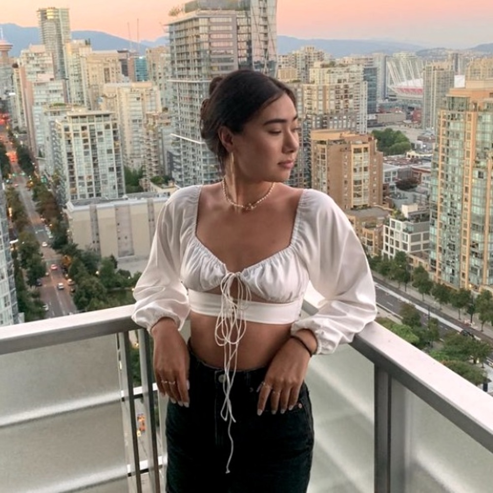 Serenity n Chic Elizabeth Top - Puff Sleeve Square Neck Cropped Top